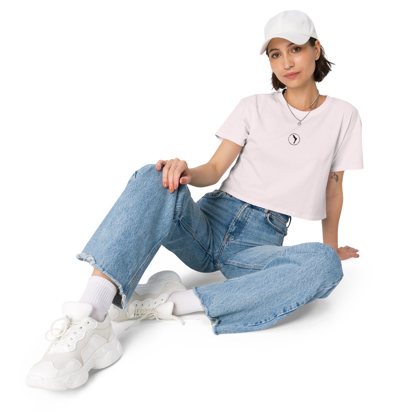 BRAND NAME MODEL GIRL CROP